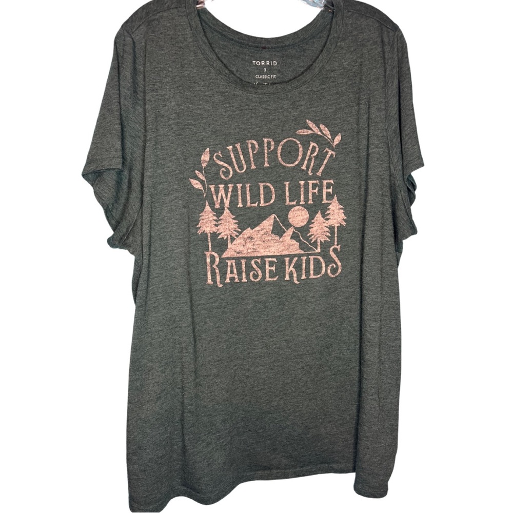 Torrid Size 3 Nature graphic olive green tshirt